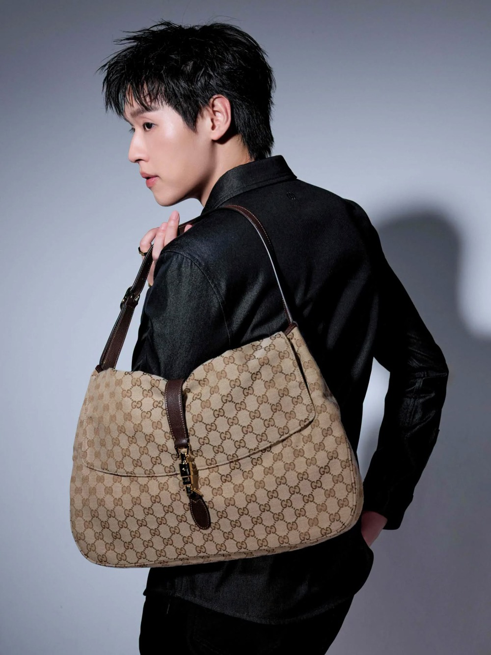 GUCCI Jackie Flap กับ บิวกิ้น พุฒิพงศ์ กระเป๋ารุ่นใหม่จาก Gucci Primavera